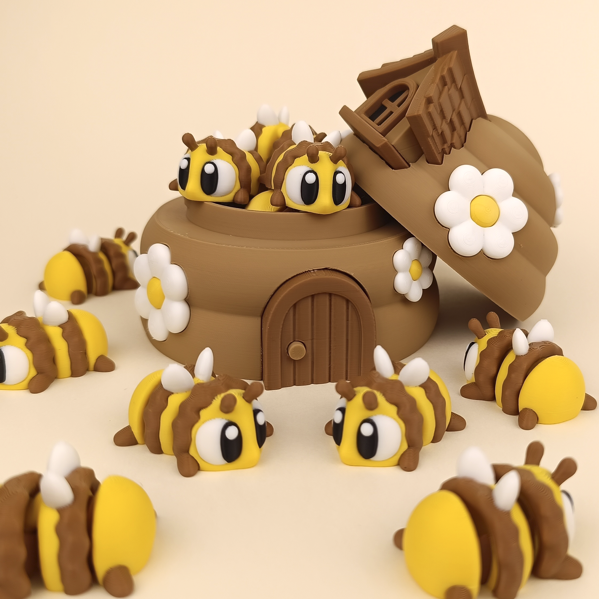 3D Printed Beehive Display Set – Desk Companion for Flexi Animals