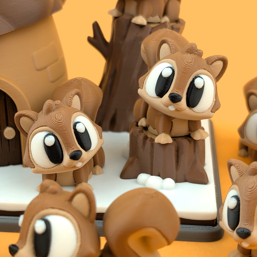 Squirrel House Display Set – A Home for Your Desk Companions