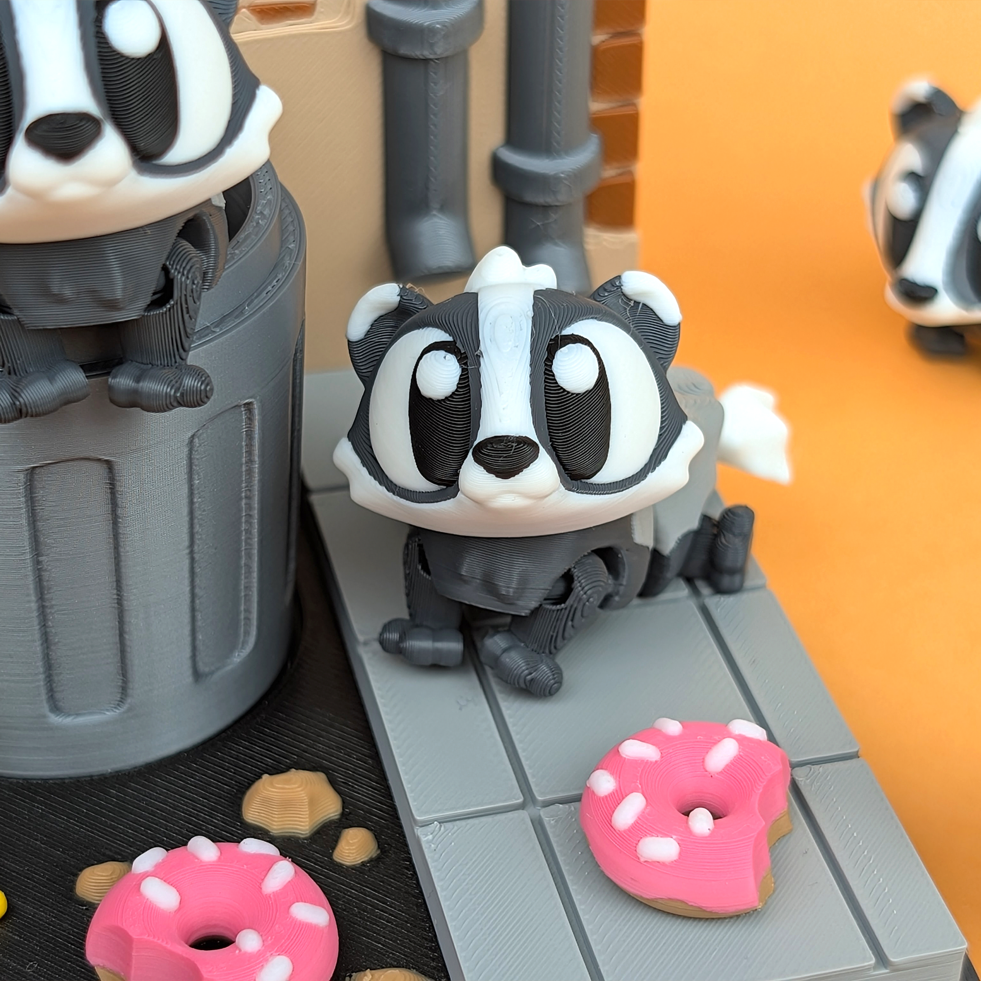 Bin Raider Display Set – A Home for Your Desk Companions